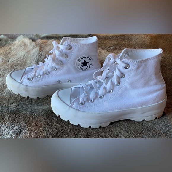 Chuck Taylor Converse All Star Lugged women’s high-top shoe - Picture 2 of 5